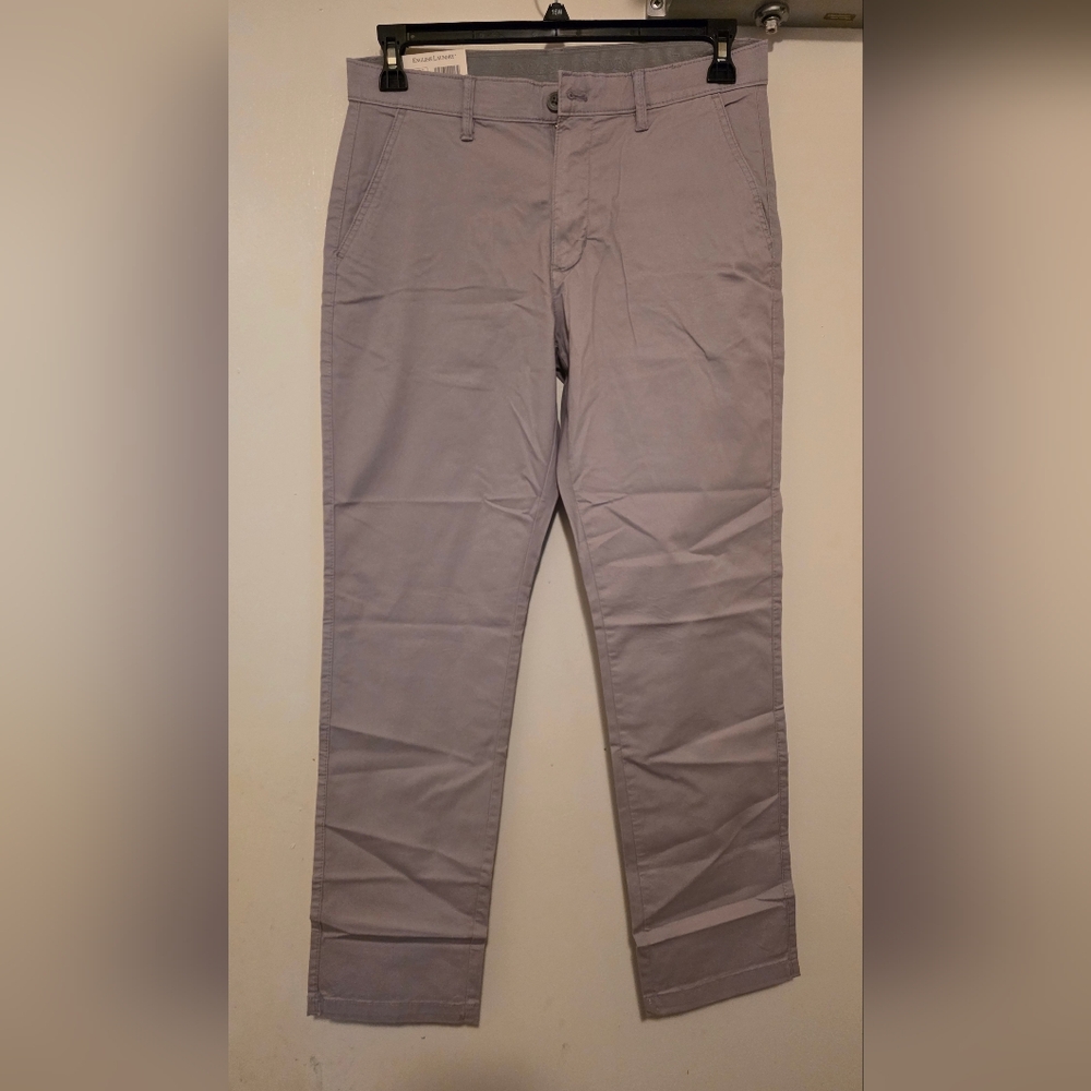 English Laundry Men's Soft Gray Chinos
